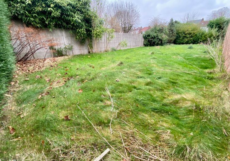 Vente terrain à Croix - Ref.CRO1567CH - Image 1