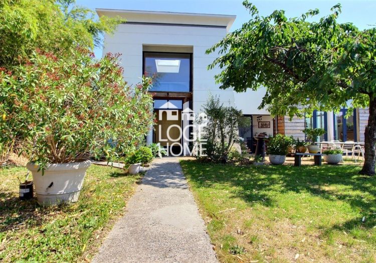 Vente maison à Roubaix - Ref.MTCRO1598 - Image 1